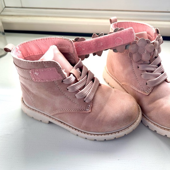 Carter's Girls Daffodil Fashion Boot, Pink, 11 Little Kid - Picture 4 of 8